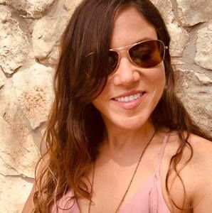 Meet your Posher, Robyn